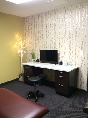 Chiropractic Corry PA Treatment Room at Iadeluca Chiropractic